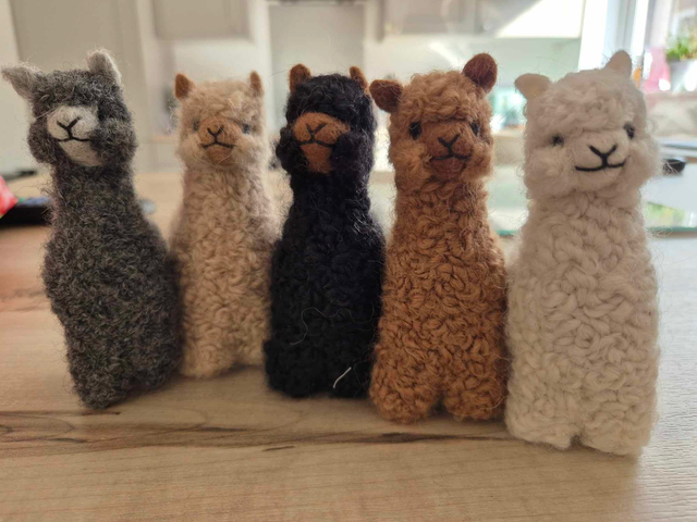 Alpaca Figurines - mini