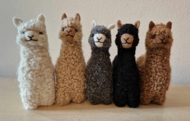 Alpaca Figurines - mini