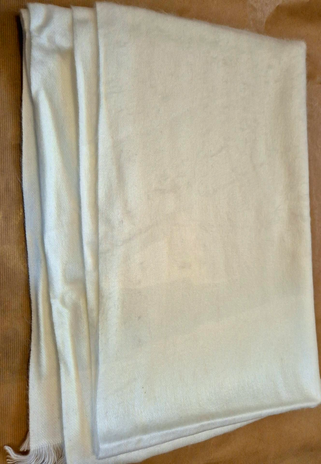 Brushed wool cream shawl